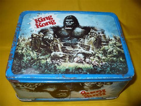 VINTAGE KING KONG METAL LUNCH BOX NEW YORK TWIN 